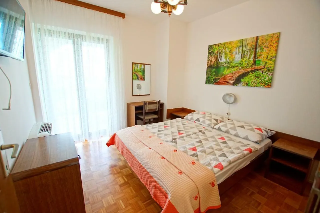 Apartments Vjeko Porec 0*,